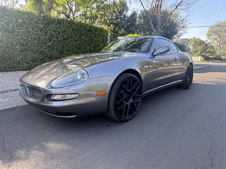 2004 Maserati Coupe photo 1