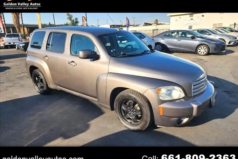 2011 Chevrolet HHR 1LT photo 1