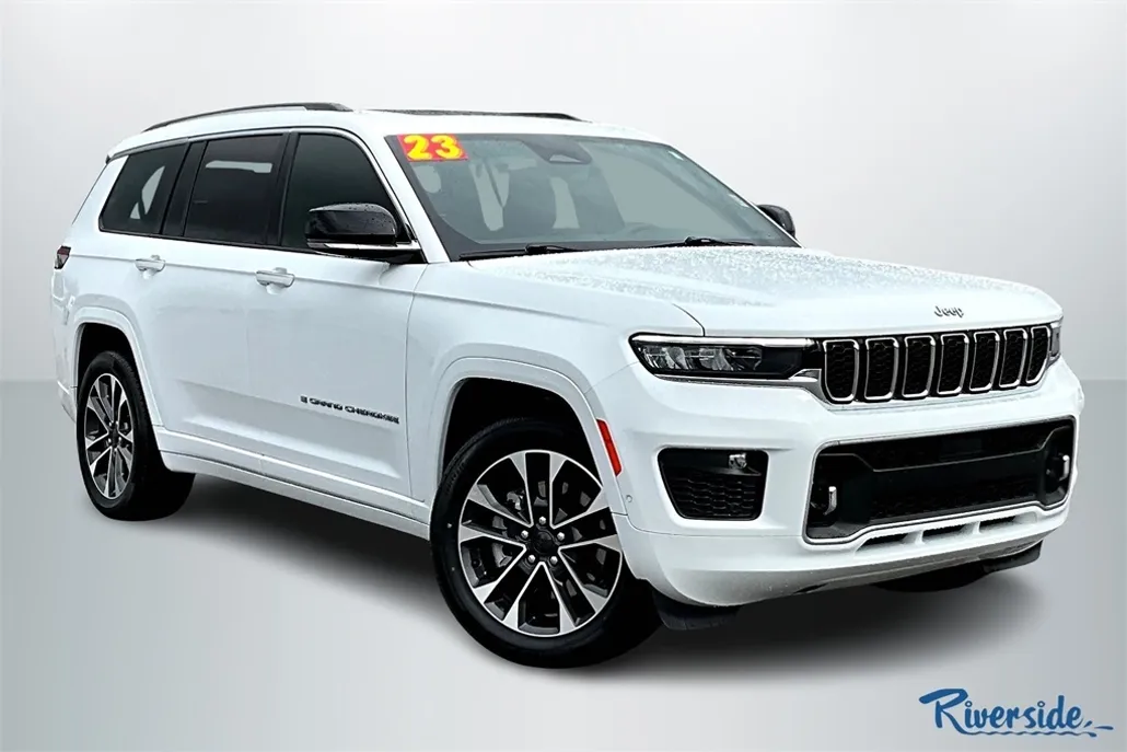 2023 Jeep Grand Cherokee Overland photo 1