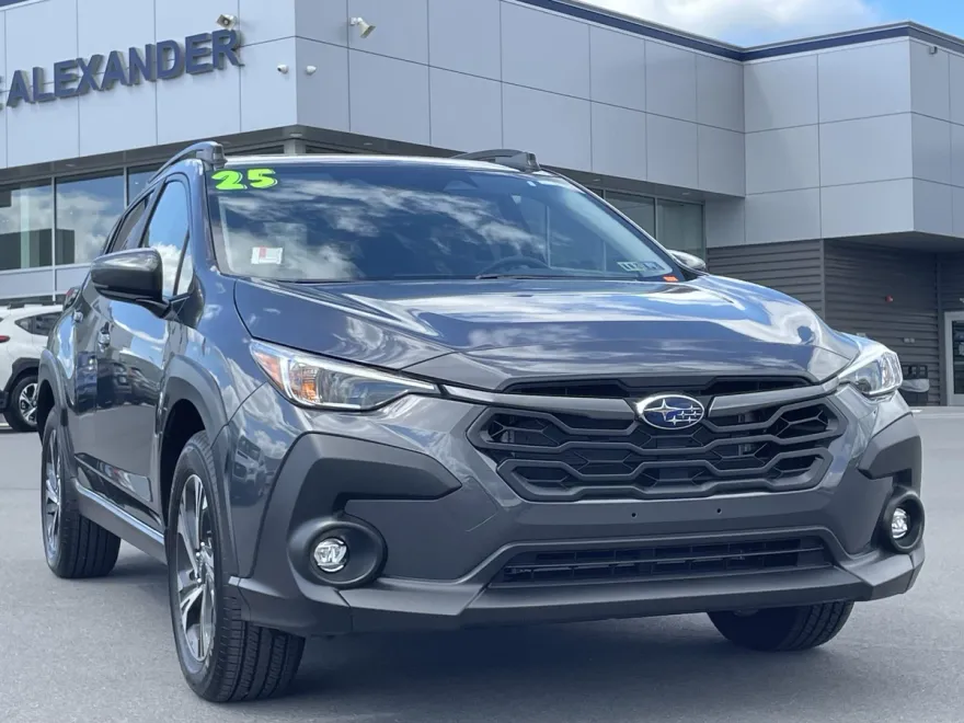 2025 Subaru Crosstrek Premium photo 1