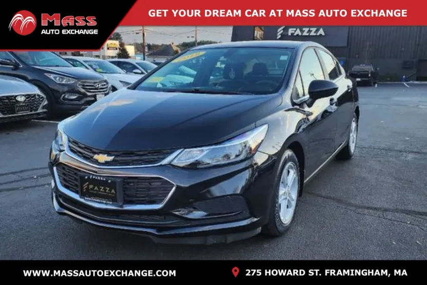 2018 Chevrolet Cruze LT photo 1