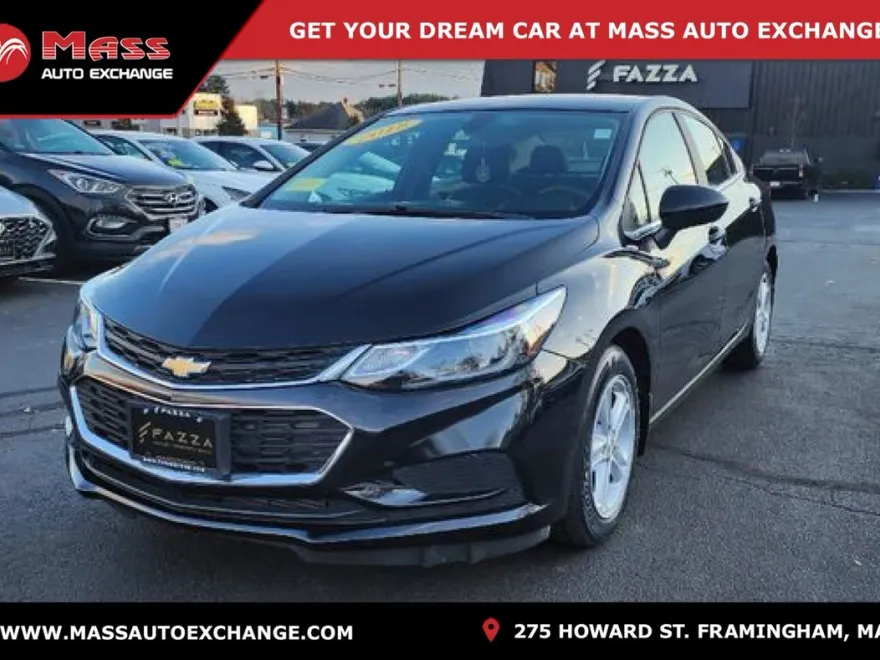 2018 Chevrolet Cruze LT photo 1