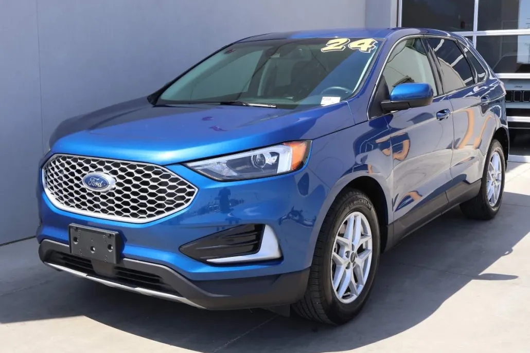 2024 Ford Edge SEL photo 1