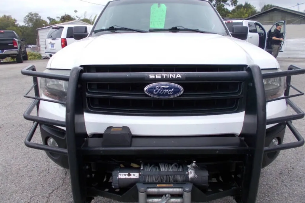2016 Ford Expedition XL photo 1