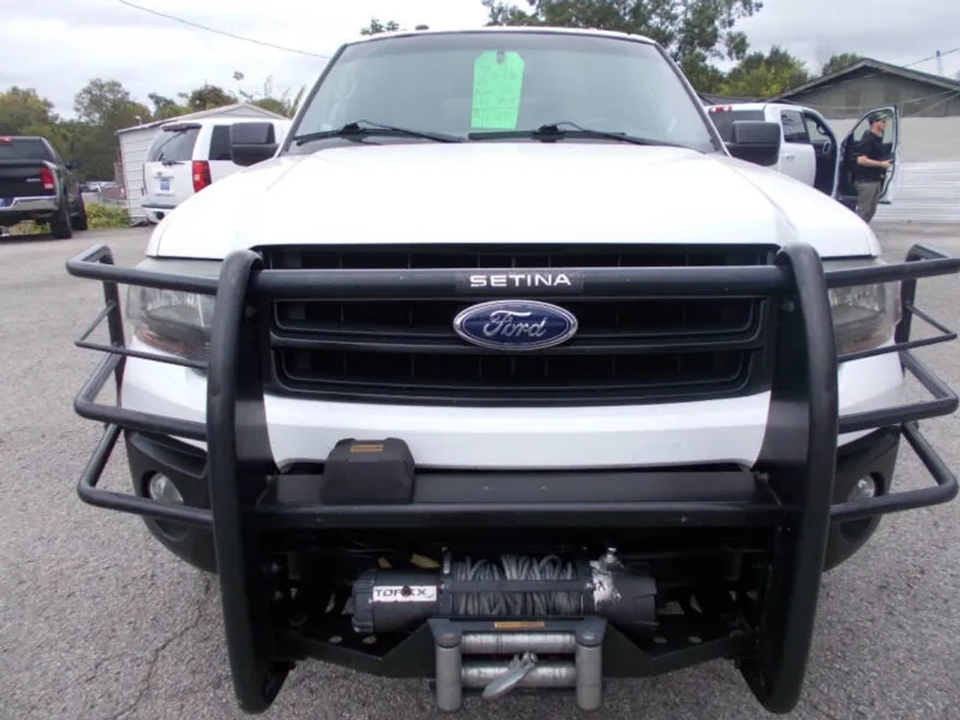 2016 Ford Expedition XL photo 1