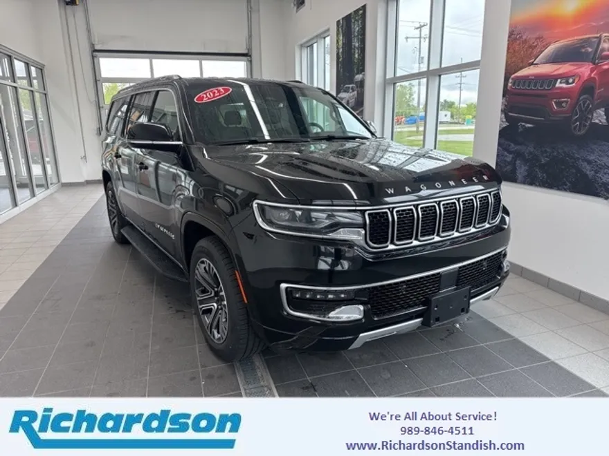2023 Jeep Wagoneer L Series II photo 1