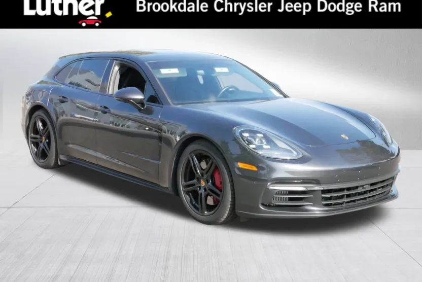 2018 Porsche Panamera 4 E-Hybrid Sport Turismo photo 1