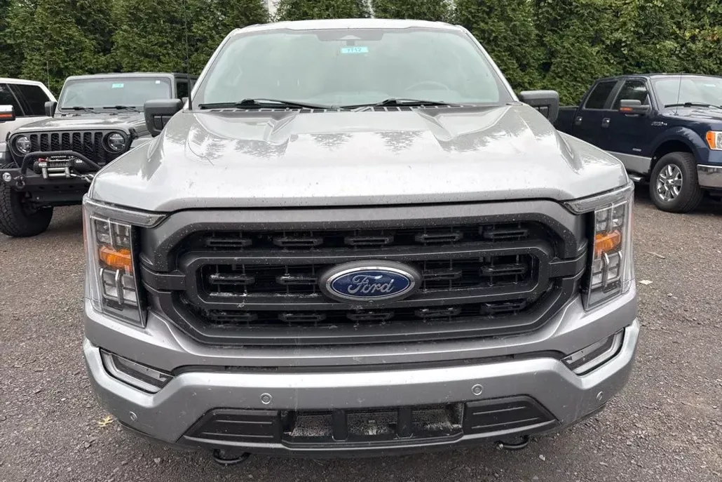 2023 Ford F-150 XLT photo 1