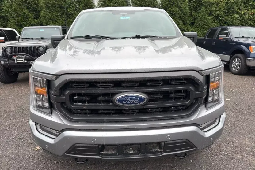 2023 Ford F-150 XLT photo 1