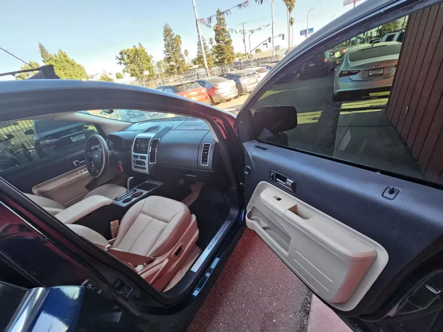 2008 Ford Edge SEL photo 1