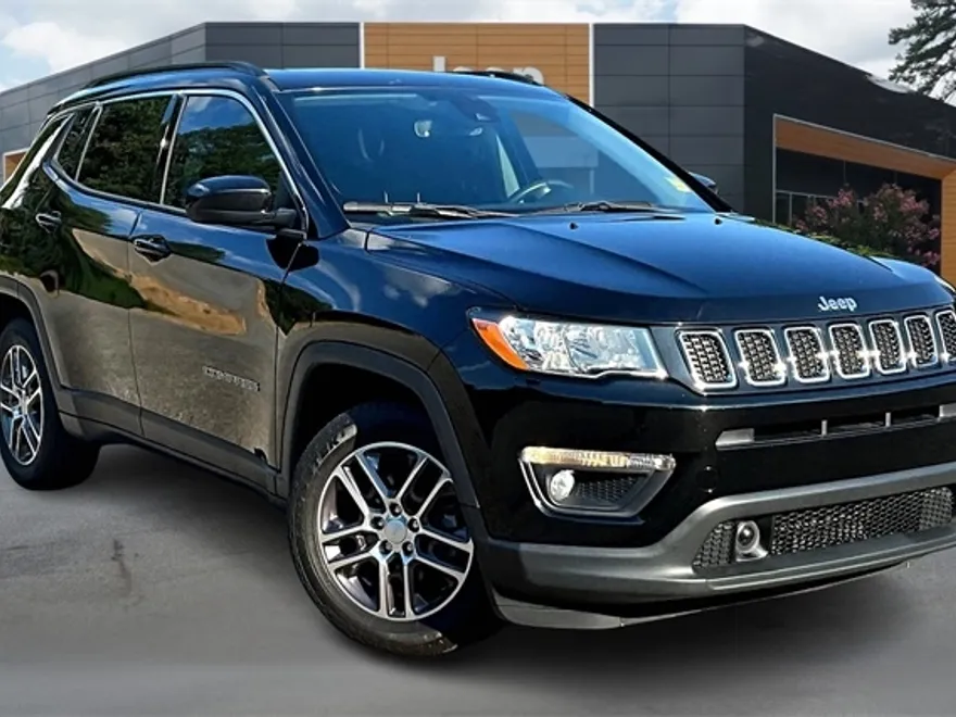 2020 Jeep Compass Latitude photo 1