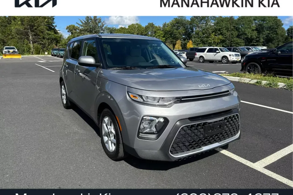 2022 Kia Soul LX photo 1