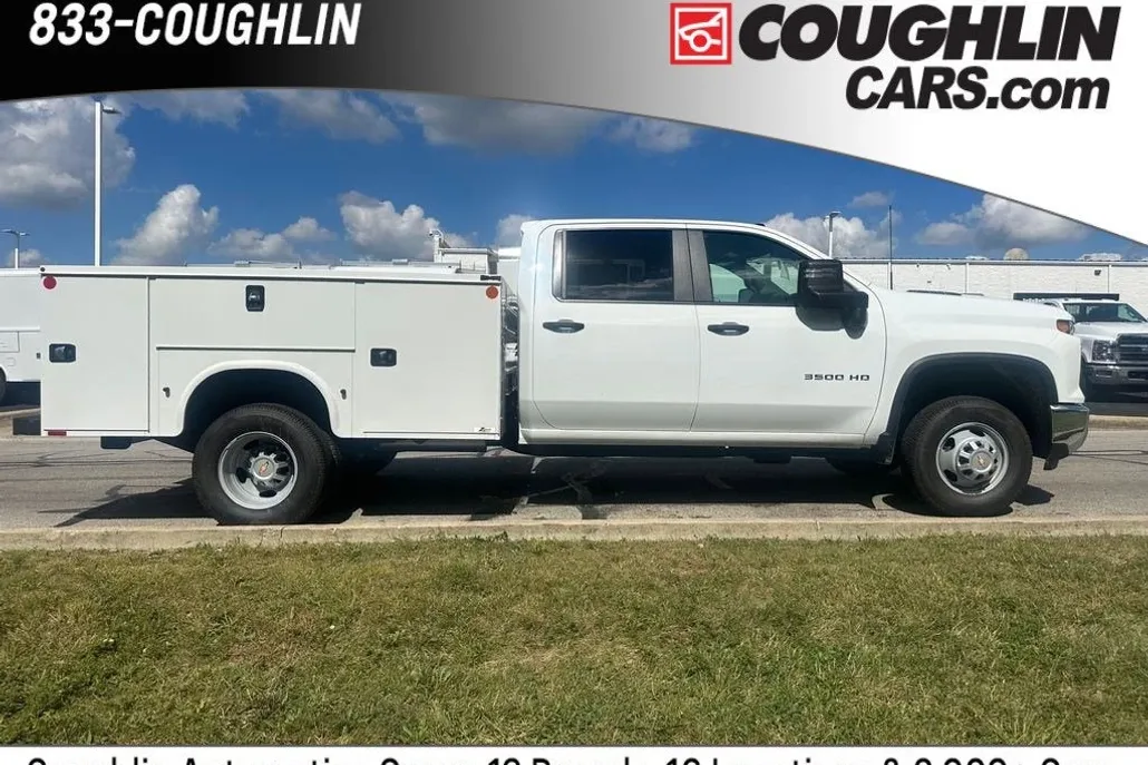 2025 Chevrolet Silverado 3500HD Work Truck photo 1