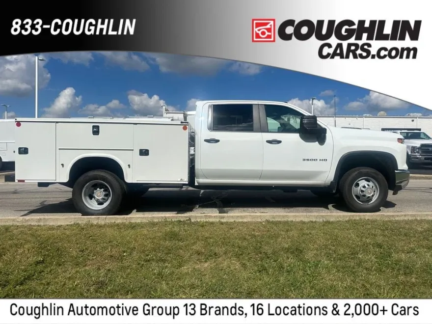 2025 Chevrolet Silverado 3500HD Work Truck photo 1