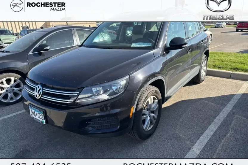 2017 Volkswagen Tiguan S photo 1