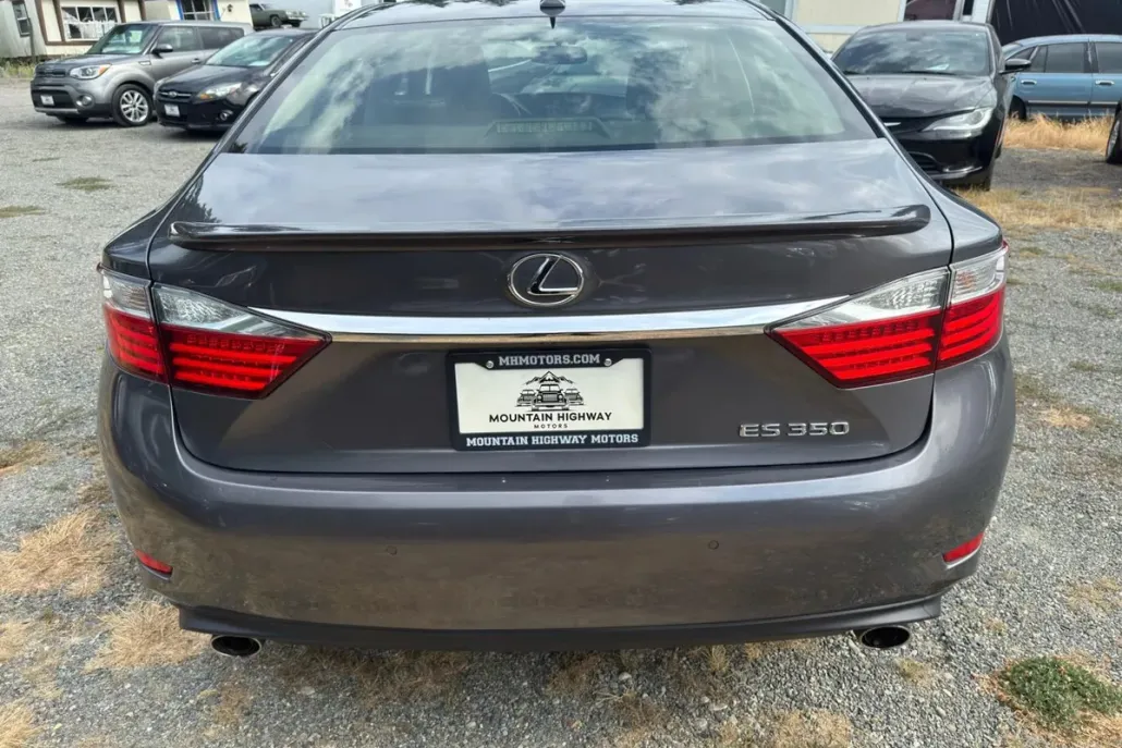 2013 Lexus ES 350 photo 1
