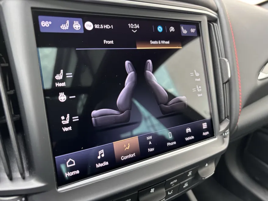2022 Maserati Levante GT photo 1