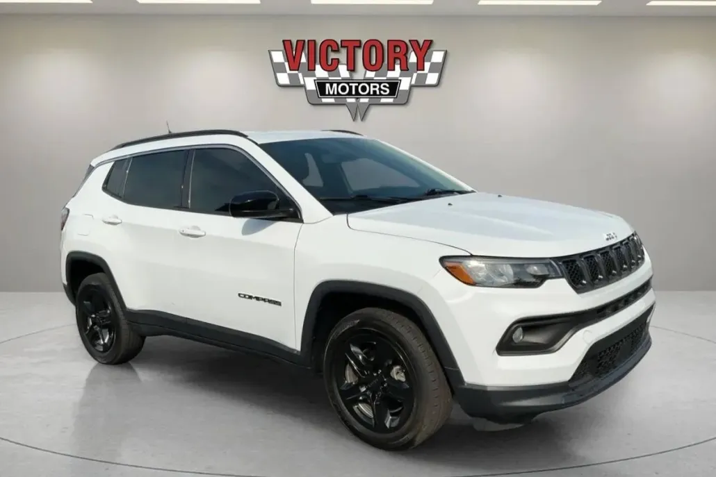 2024 Jeep Compass Latitude photo 1