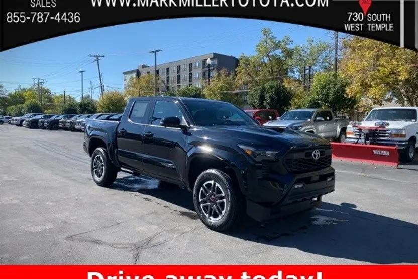 2025 Toyota Tacoma TRD Sport 4x4 Double Cab photo 1