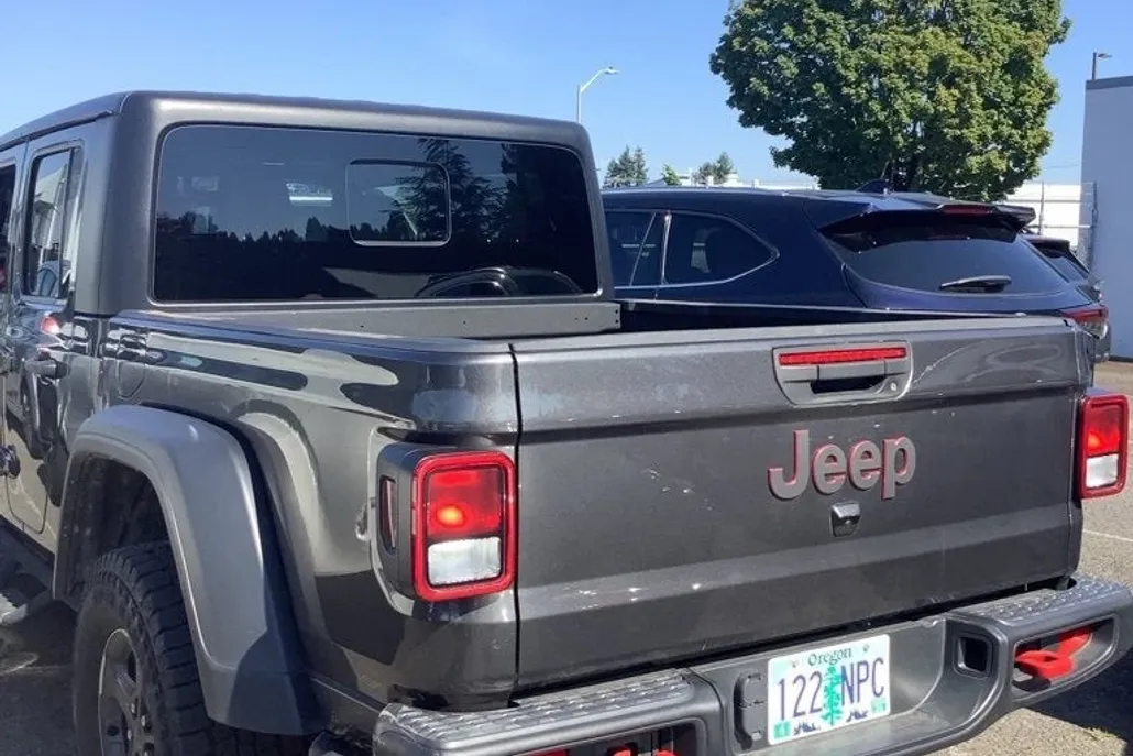 2022 Jeep Gladiator Rubicon photo 1