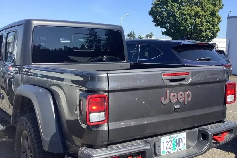 2022 Jeep Gladiator Rubicon photo 1