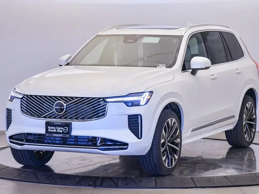 2026 Volvo XC90 AWD Plus photo 1