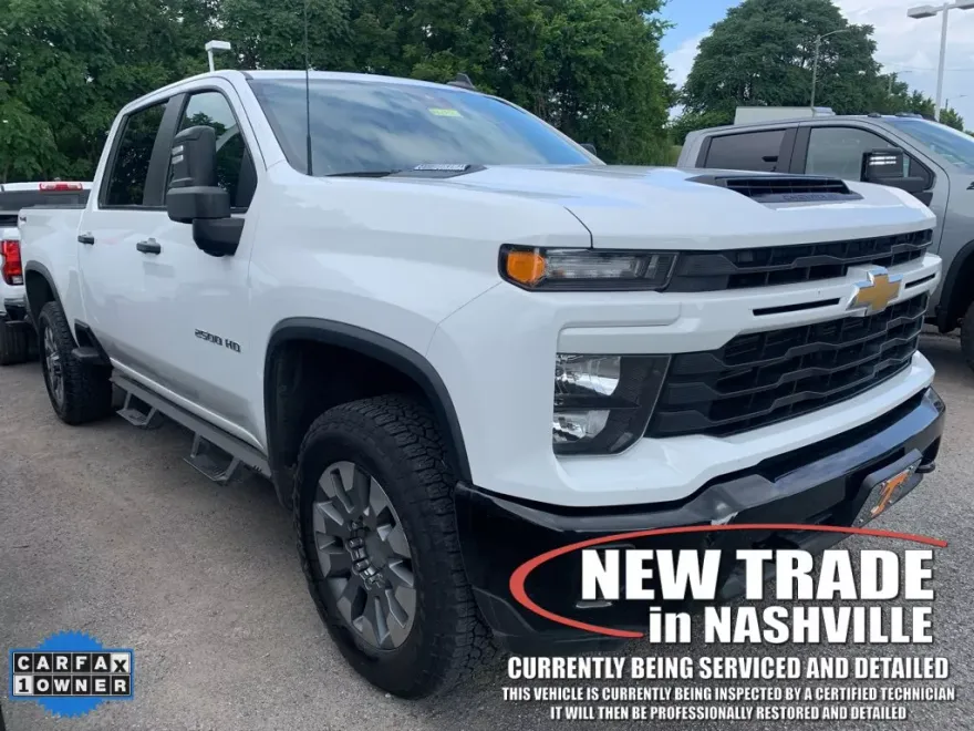2024 Chevrolet Silverado 2500HD Custom photo 1