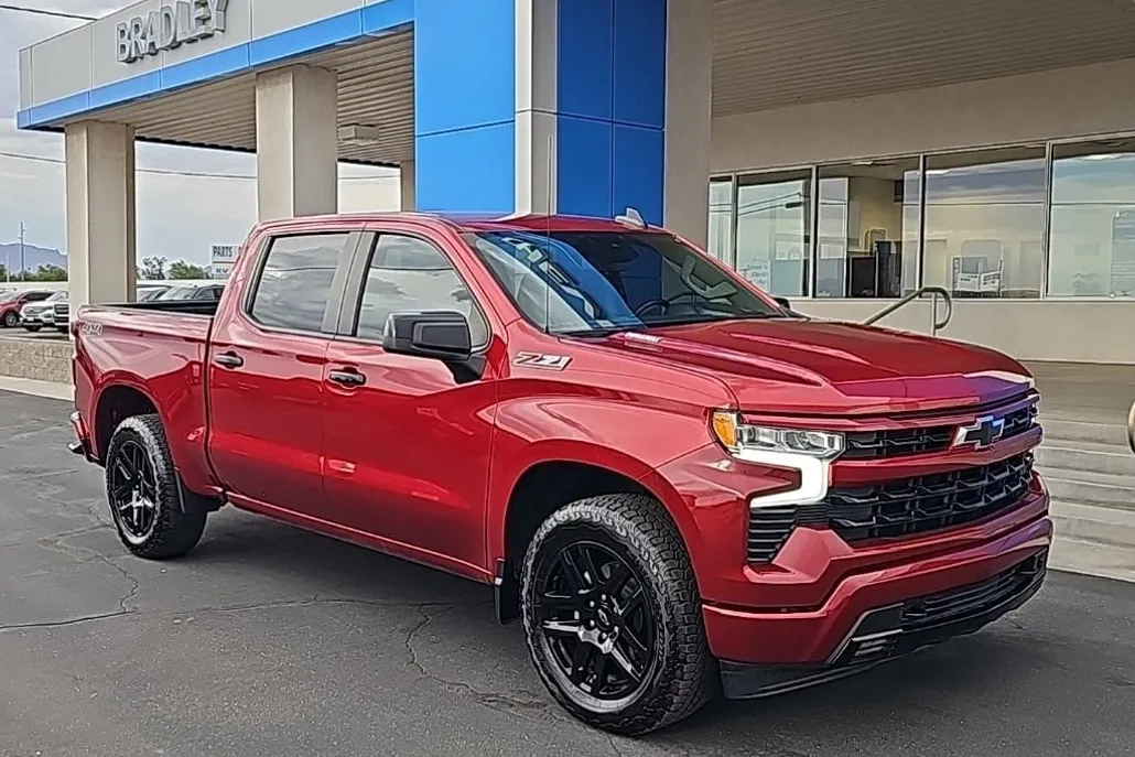 2024 Chevrolet Silverado 1500 RST photo 1
