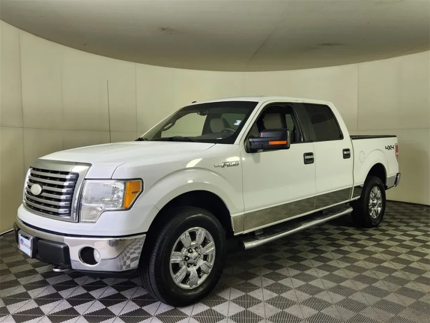 2010 Ford F-150 XLT photo 1