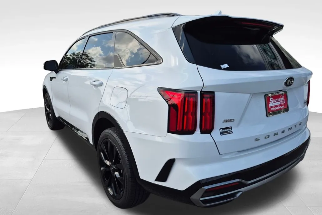 2021 Kia Sorento SX photo 1