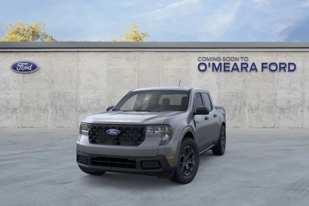 2025 Ford Maverick XLT photo 1