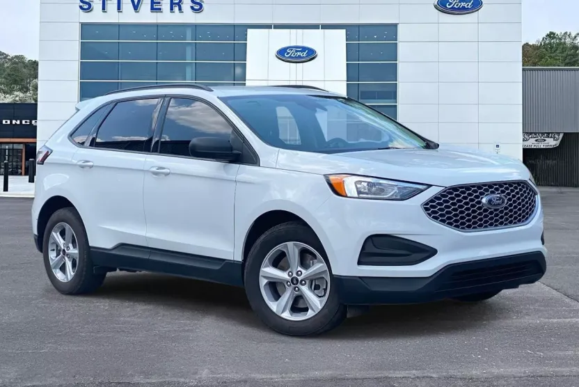 2024 Ford Edge SE photo 1