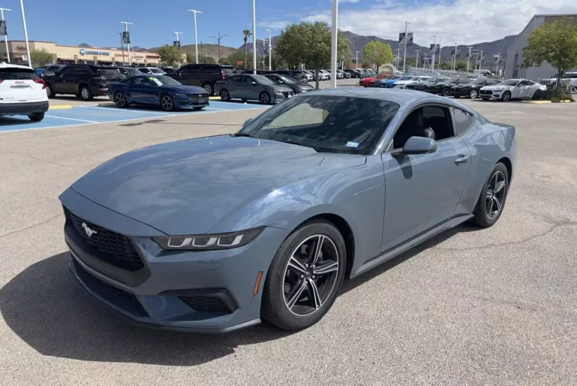 2024 Ford Mustang EcoBoost photo 1