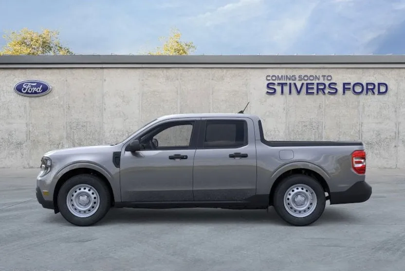 2025 Ford Maverick XL photo 1