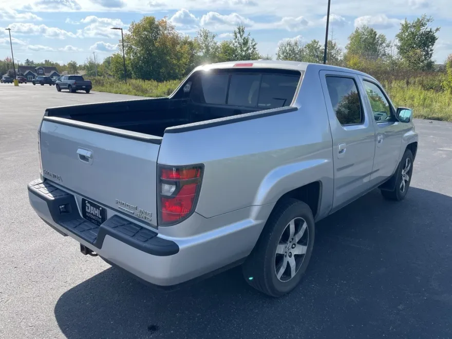 2014 Honda Ridgeline SE photo 1