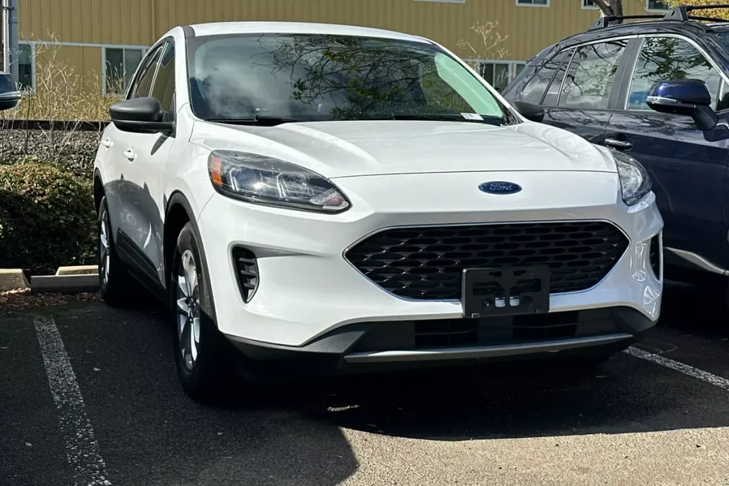 2022 Ford Escape Hybrid SE photo 1