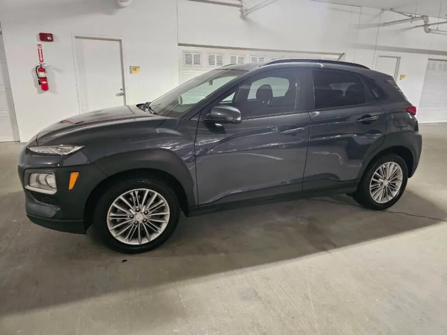 2020 Hyundai Kona SEL photo 1