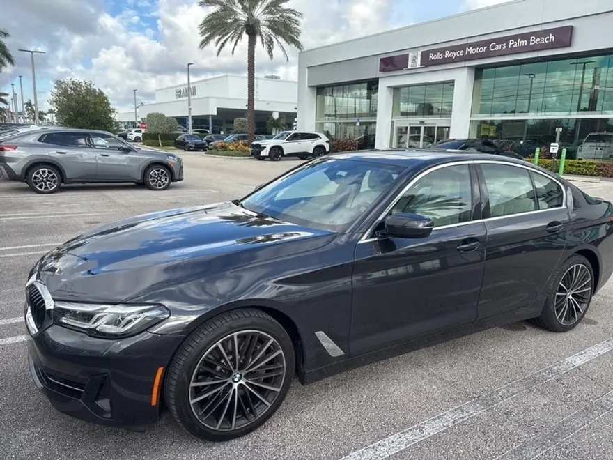 2022 Bmw 530i photo 1
