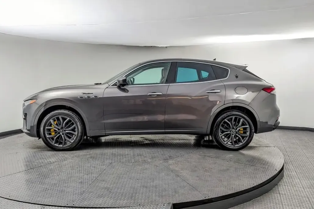 2022 Maserati Levante Modena photo 1