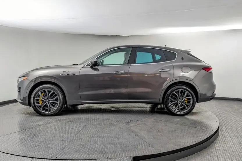 2022 Maserati Levante Modena photo 1