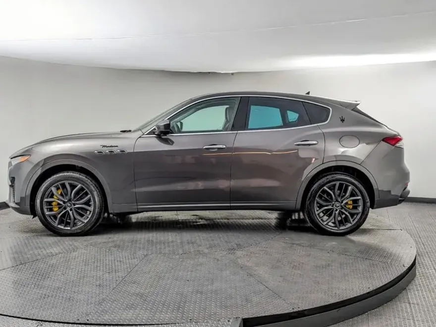 2022 Maserati Levante Modena photo 1