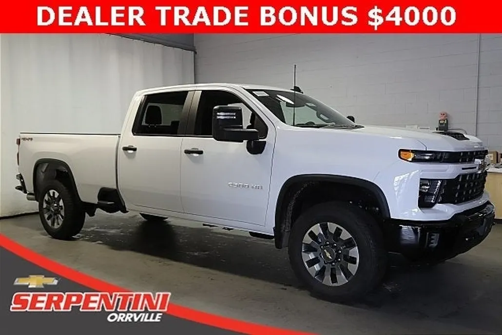 2025 Chevrolet Silverado 2500HD Custom photo 1