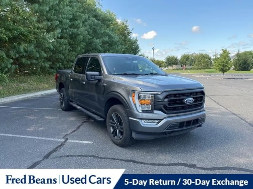 2022 Ford F-150 XLT photo 1