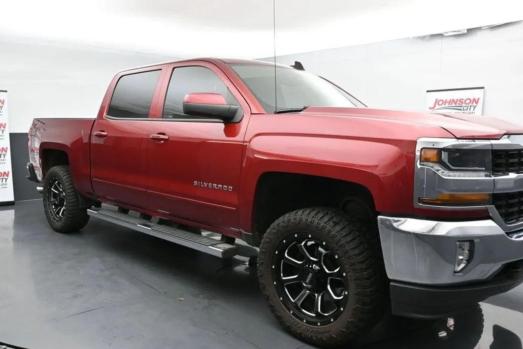 2018 Chevrolet Silverado 1500 LT1 photo 1