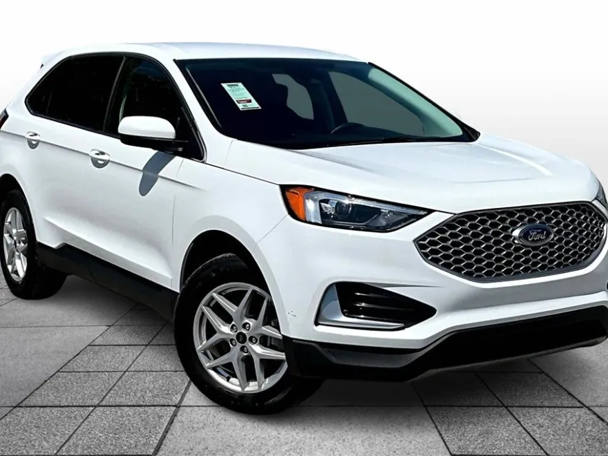 2024 Ford Edge SEL photo 1