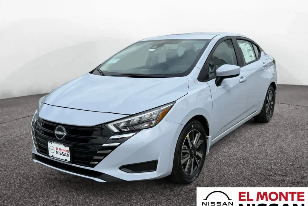 2025 Nissan Versa SV photo 1