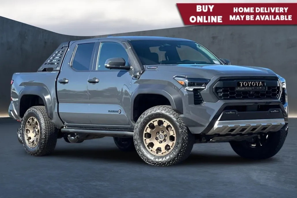 2024 Toyota Tacoma TRD Sport photo 1