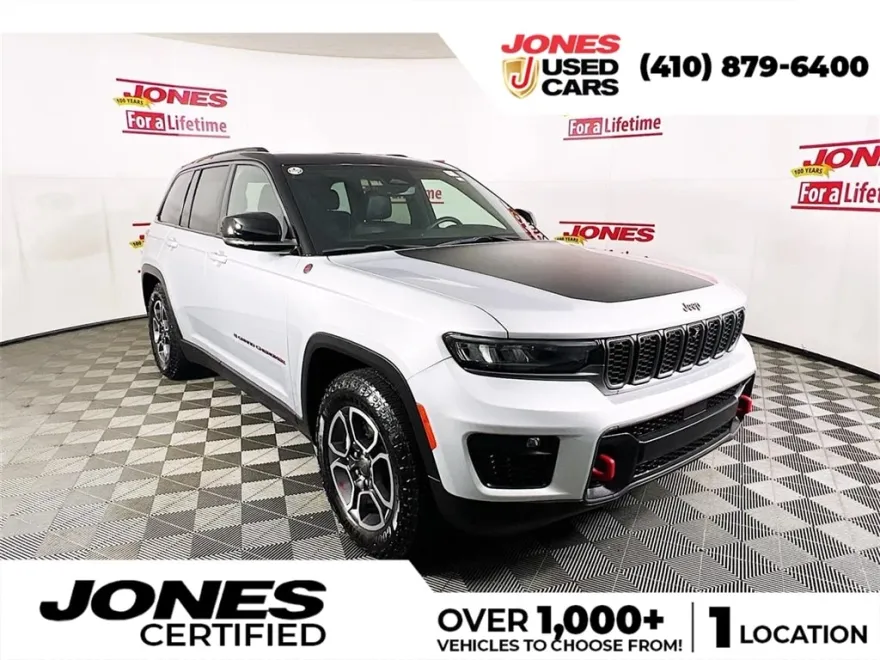 2022 Jeep Grand Cherokee Trailhawk photo 1