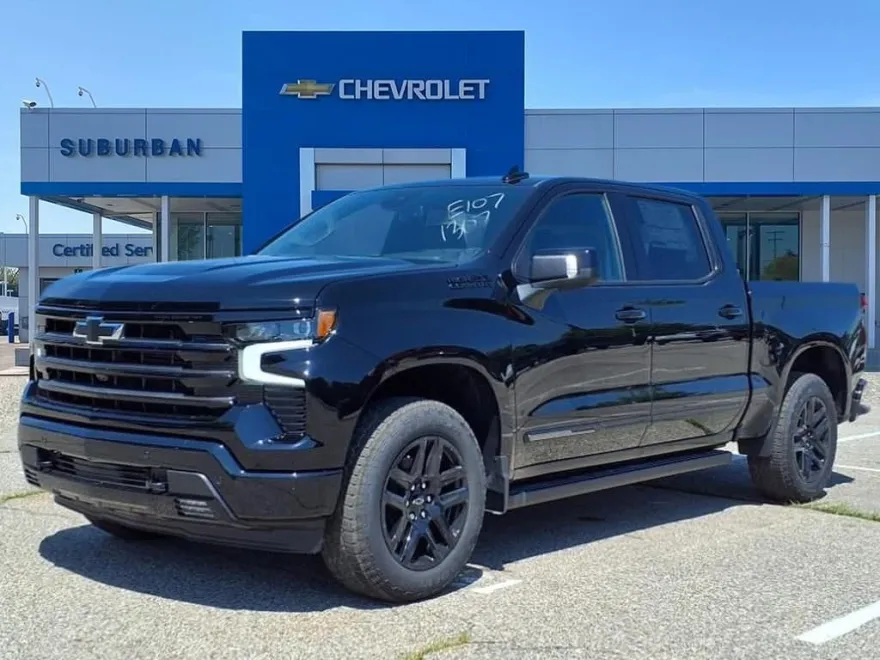 2026 Chevrolet Silverado 1500 High Country photo 1