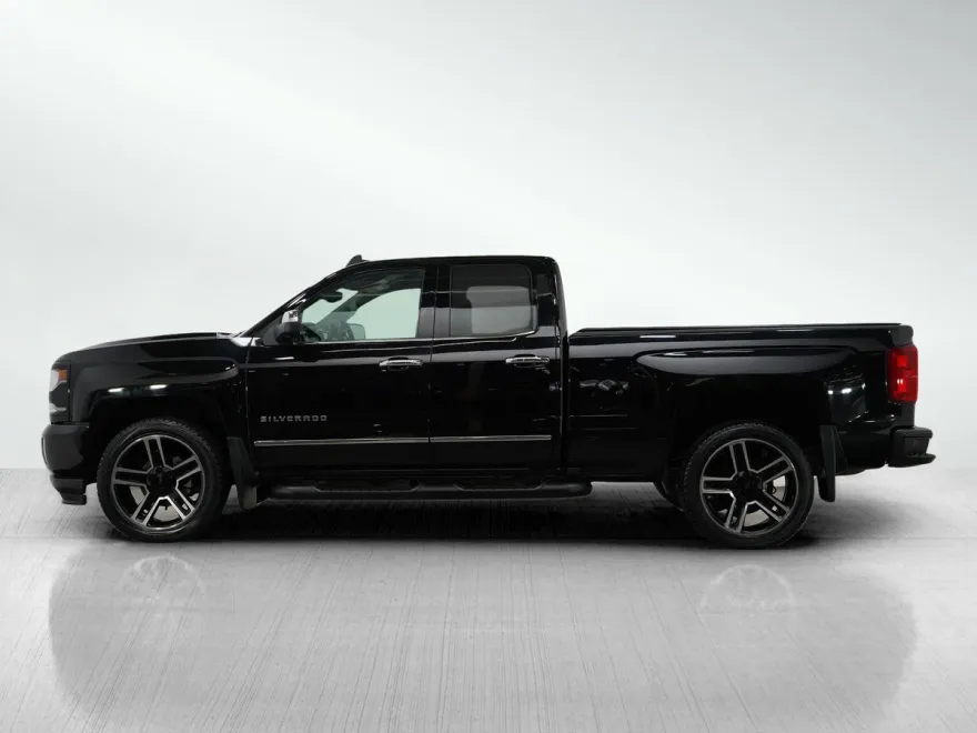 2018 Chevrolet Silverado 1500 photo 1